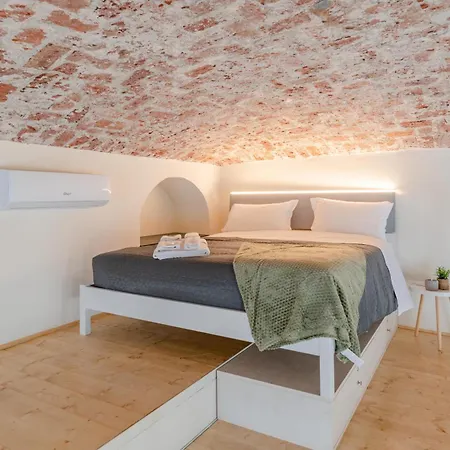 Essential Loft