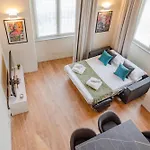 Essential Loft Апартаменты